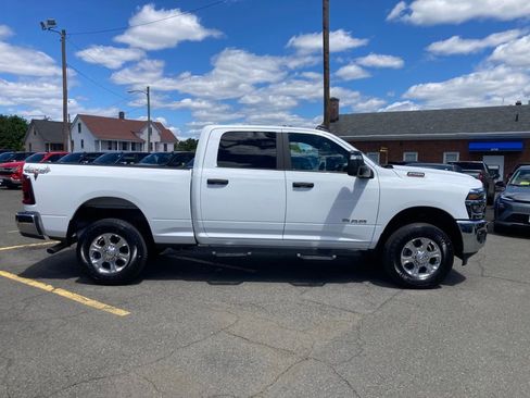 Used 2025 RAM 2500 Big Horn AWD/4WD image 8
