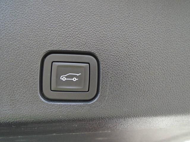 Used 2026 GMC Acadia Elevation w/ Elevation Premium Package AWD/4WD image 29