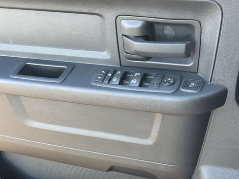 Used 2024 RAM 2500 Tradesman w/ Chrome Appearance Group AWD/4WD image 29