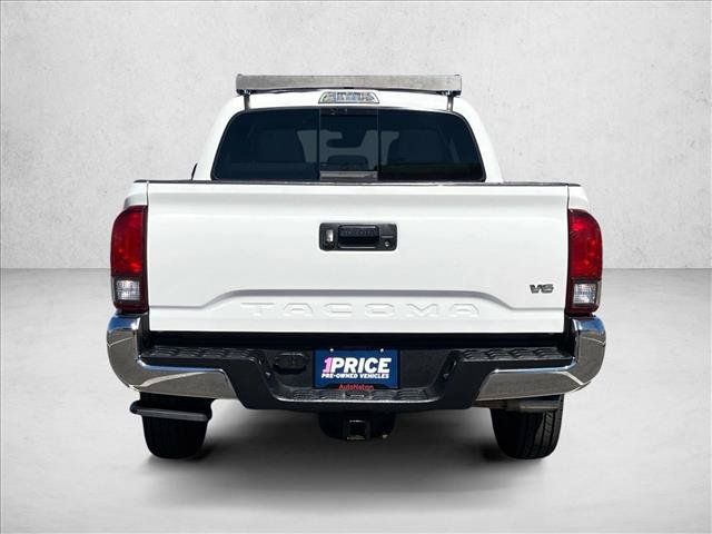 Used 2022 Toyota Tacoma SR5 RWD image 7