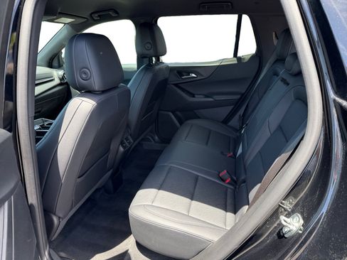 Used 2025 Chevrolet Equinox LT w/ Convenience Package II FWD image 16