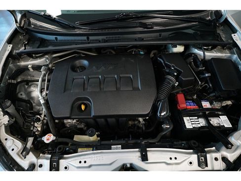 Used 2017 Toyota Corolla LE image 10