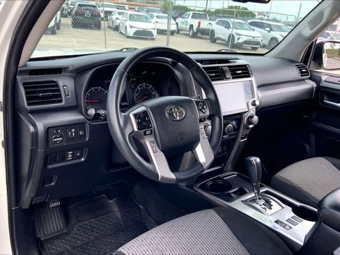 Used 2022 Toyota 4Runner SR5 RWD image 17