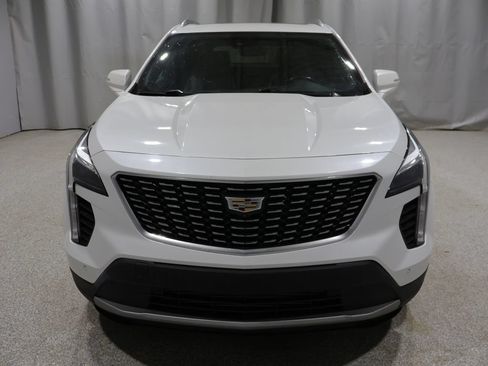 Used 2021 Cadillac XT4 Premium Luxury w/ Sun And Sound Package AWD/4WD image 6