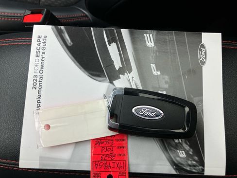 Used 2023 Ford Escape ST-Line w/ Tech Pack #1 FWD image 38