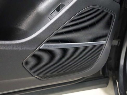 Used 2023 Audi Q8 Premium Plus w/ Premium Plus Package image 17