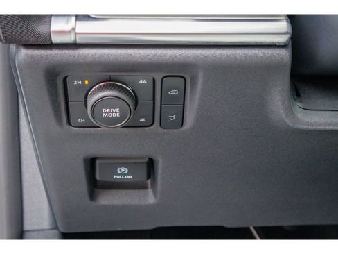 Used 2025 Ford Expedition Max Platinum AWD/4WD image 22