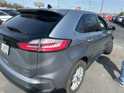 Used 2022 Ford Edge SEL image 11