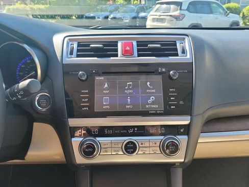Used 2016 Subaru Outback 2.5i Limited AWD/4WD image 14