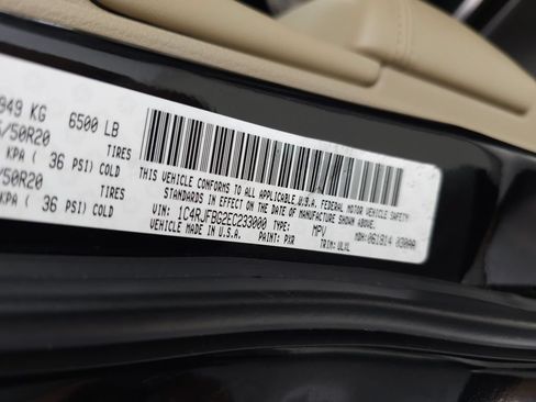 Used 2014 Jeep Grand Cherokee Limited AWD/4WD image 30