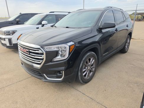 Used 2023 GMC Terrain SLT AWD/4WD image 1