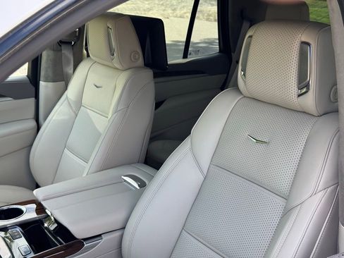 New 2025 Cadillac Escalade Sport Platinum image 16
