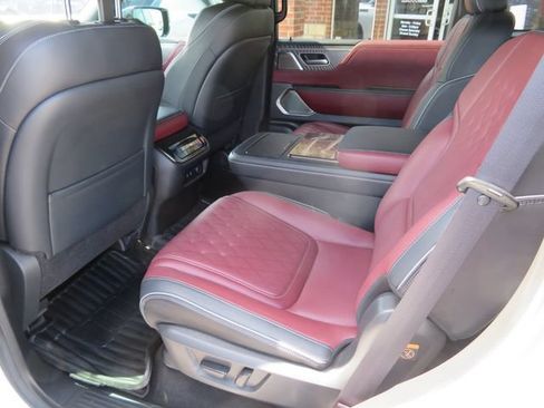 Used 2025 INFINITI QX80 Autograph w/ Premium Cargo Package AWD/4WD image 27