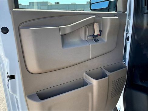 New 2026 Chevrolet Express 2500 image 18