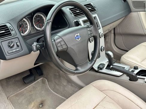 Used 2013 Volvo C70 T5 image 10