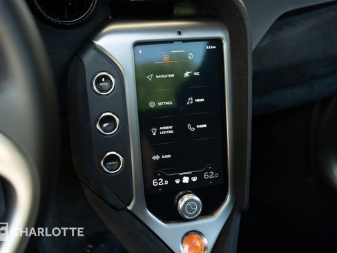 Used 2025 McLaren 750S RWD image 25