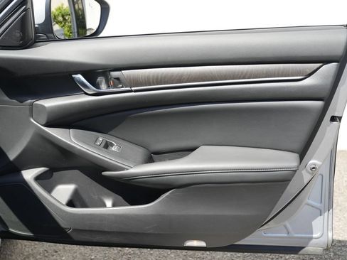 Used 2021 Honda Accord EX-L image 33