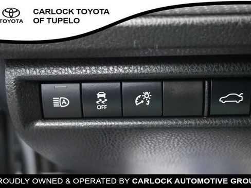 Used 2025 Toyota Camry SE w/ Convenience Package FWD image 25