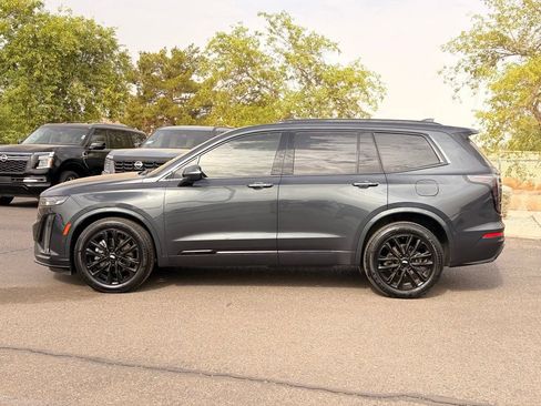 Used 2021 Cadillac XT6 Sport w/ LPO, ONYX Package AWD/4WD image 3