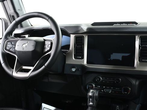 New 2026 Ford Bronco Outer Banks AWD/4WD image 8