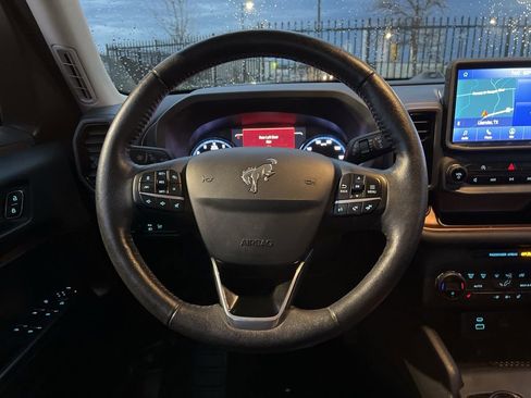 Used 2021 Ford Bronco Sport Outer Banks w/ Outer Banks Package image 17