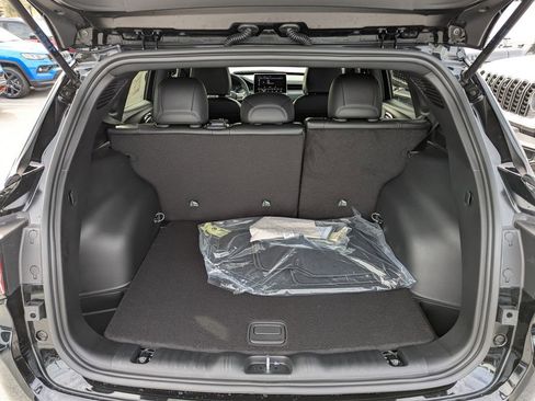 New 2026 Jeep Compass Latitude AWD/4WD image 29