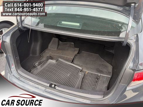 Used 2023 Toyota Corolla SE image 6