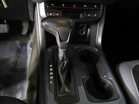 Used 2017 Chevrolet Colorado Z71 RWD image 40