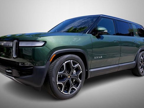 Used 2024 Rivian R1S Adventure AWD/4WD image 1