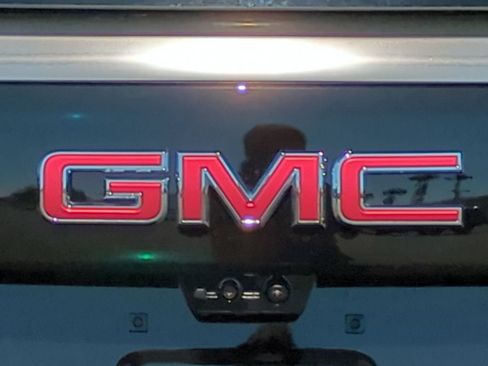 Used 2026 GMC Yukon XL AT4 Ultimate AWD/4WD image 31