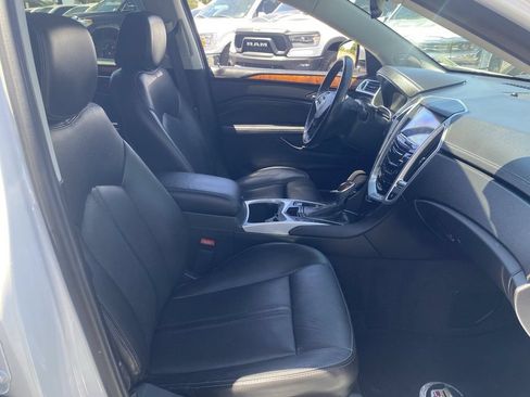 Used 2016 Cadillac SRX Luxury w/ Driver Awareness Package FWD image 11