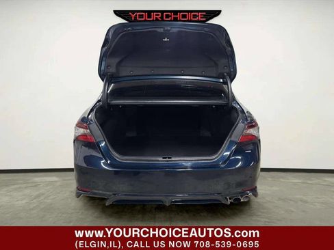 Used 2021 Toyota Camry SE FWD image 5