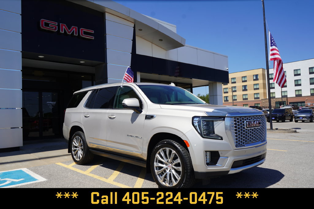 Used 2021 GMC Yukon Denali w/ Denali Premium Package AWD/4WD image 2