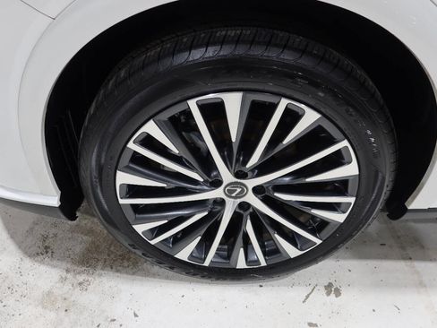 Used 2024 Lexus RX 350 Premium w/ Accessory Package (Z1) FWD image 10