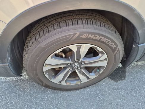 Used 2018 Honda CR-V LX image 3
