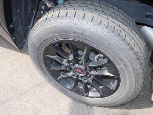Used 2024 Toyota Tundra Platinum w/ TRD Off-Road Package AWD/4WD image 70