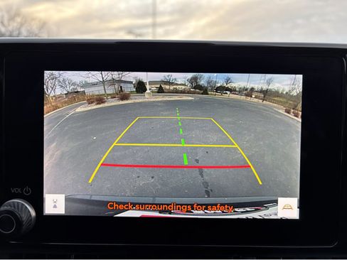 Used 2024 Toyota RAV4 XLE image 30