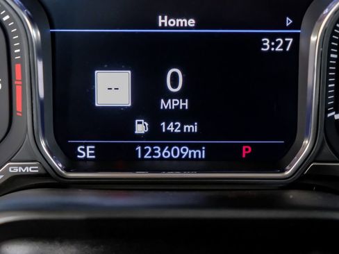 Used 2022 GMC Sierra 2500 Denali w/ Denali Ultimate Package image 19