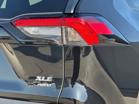 Used 2025 Toyota RAV4 XLE w/ Convenience Package image 11
