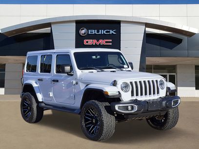 Used 2019 Jeep Wrangler Unlimited Sahara w/ Uconnect 4C Nav & Sound Group
