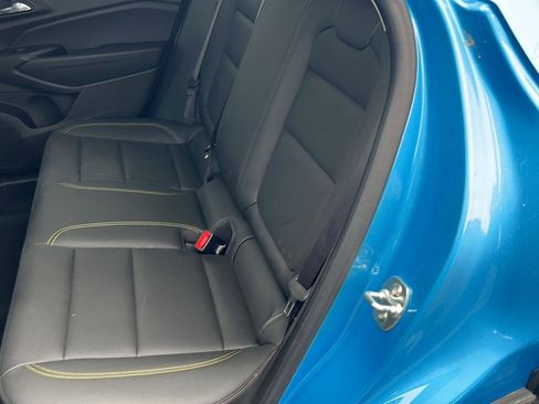 Used 2025 Chevrolet Trax ACTIV w/ Sunroof Package FWD image 25