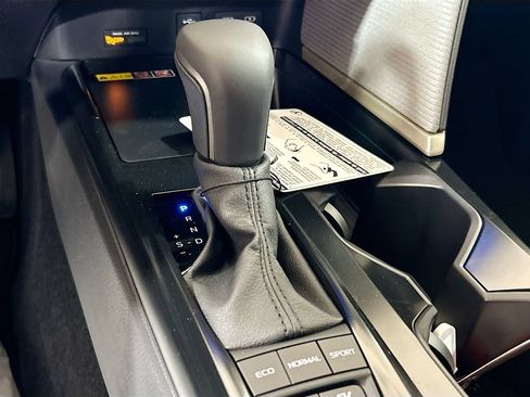 New 2026 Toyota Camry SE w/ Convenience Package FWD image 16