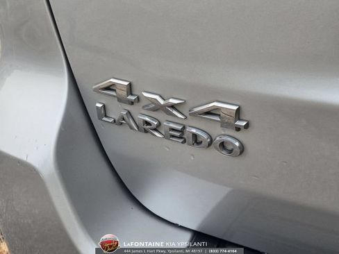 Used 2011 Jeep Grand Cherokee Laredo AWD/4WD image 10