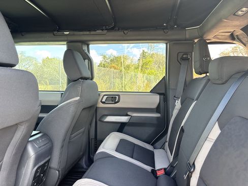 Certified 2022 Ford Bronco Wildtrak image 16