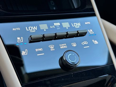 New 2026 Porsche Cayenne Turbo image 24