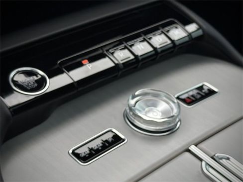 New 2025 Lincoln Navigator Reserve w/ Jet Appearance Package image 38