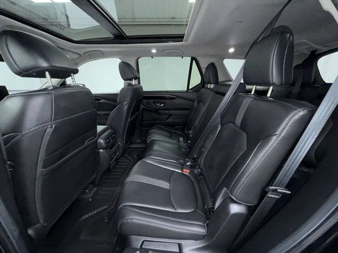 Used 2024 Honda Pilot Touring image 14
