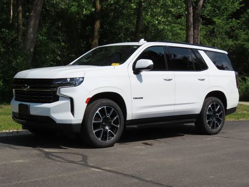 Used 2022 Chevrolet Tahoe RST w/ Luxury Package AWD/4WD image 9