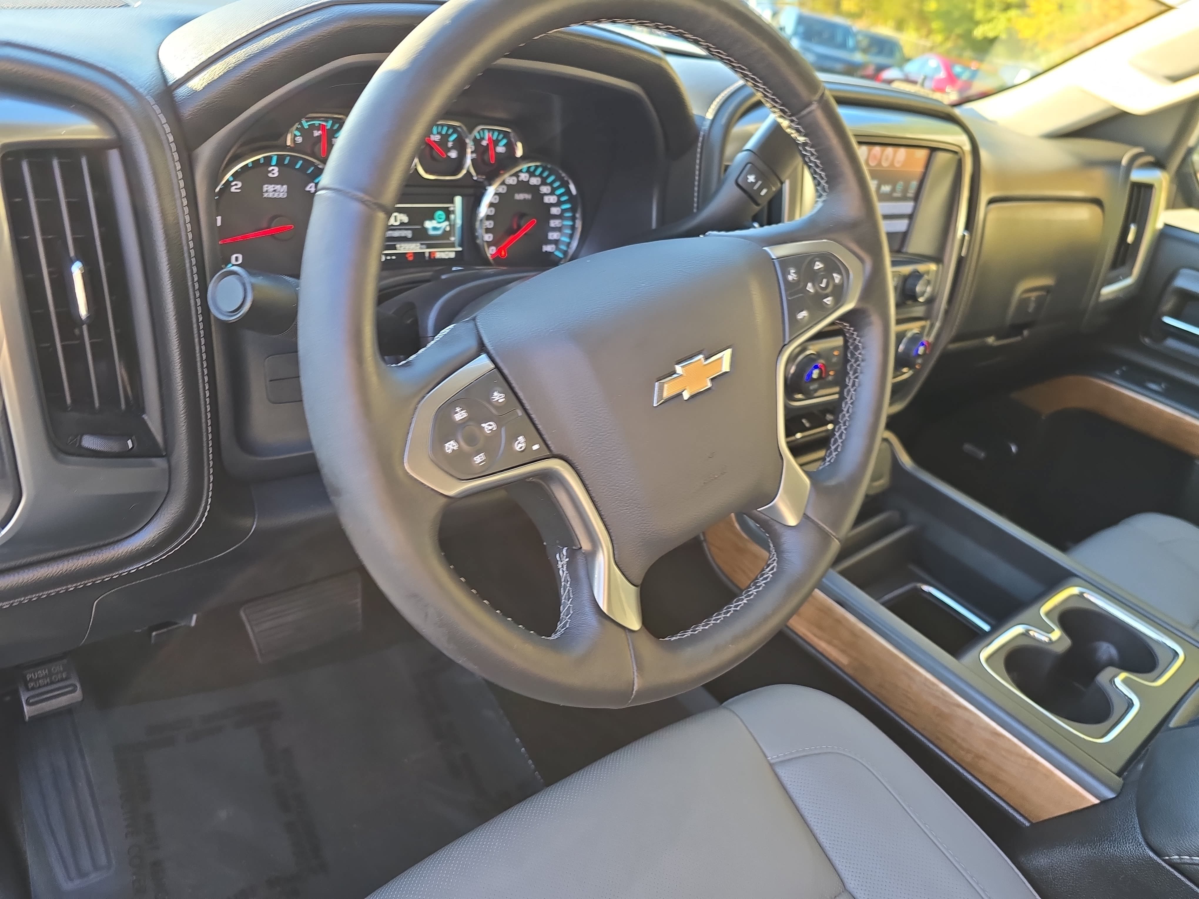 Used 2016 Chevrolet Silverado 1500 LTZ w/ Sport Package AWD/4WD image 15