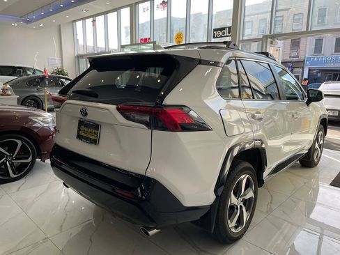 Used 2023 Toyota RAV4 SE w/ Weather & Moonroof Package AWD/4WD image 6